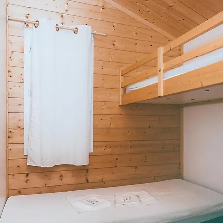 Getaway Near With Pool بيت للعطل *